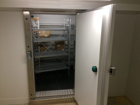 DA7C3E53-9B0D-41A5-A7C3-39A38C07579D-480x360